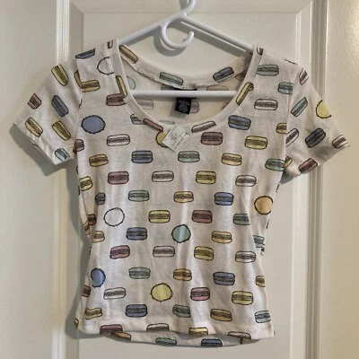 Camiseta Rue 21 Nueva Con Etiquetas Junior Para Mujer Cuello Redondo Camiseta Básica Tejida Mediana Logo de Hamburguesa Foto 1 de 3