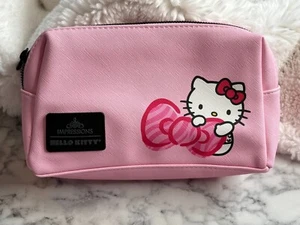 NWOT Hello Kitty Impressions Pink Cosmetic Bag 9" x 5" x 2.75" - Picture 1 of 13