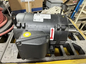 Electric Motor - Picture 1 of 16