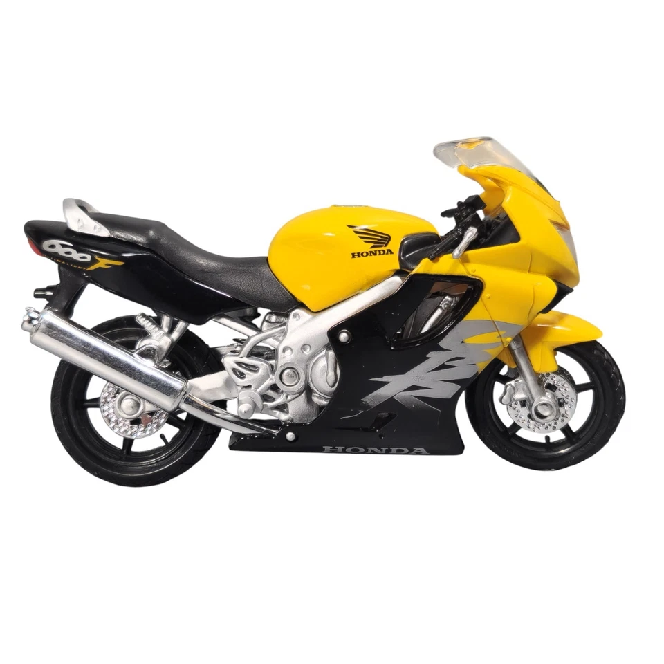 Honda CBR600F мотоцикл масштаб 1:18 желтая литая копия Maisto 2001 - Изображение 1 из 4