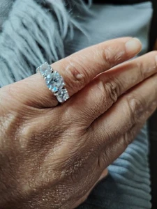 Used Ladies women's 925 Sterling Silver Clear 3 Stone Trilogy Ring UK size J - Picture 1 of 13