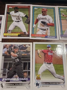 LOTE DE 18 CARTAS TOPPS MLB 2021 Y 2022 - RC'S, BASE Y PARALELOS - Imagen 1 de 7