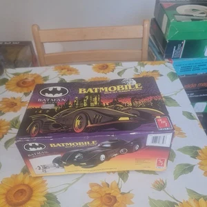 AMT Ertl 6650 Maßstab 1:25 Batman Returns Batmobile Jet Turbine Motor Modellbausatz - Bild 1 von 15