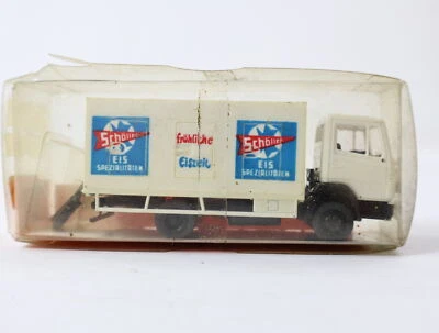 Roskopf H0 477 Modellauto LKW MB Tiefkühlwagen Schöller Eis, weiß  1:87 - Bild 1 von 2