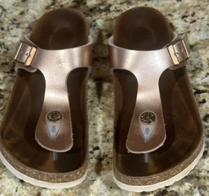 Birkenstock Gizeh metallic Copper Soft Footbed Thong Sandal Youth size 31 D22 - Picture 1 of 9