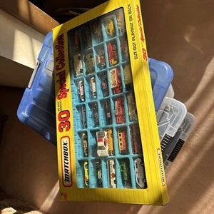 1993 Matchbox Special Collection 30 Die-Cast Vehicles with Cut-Out Playmat - Picture 1 of 16
