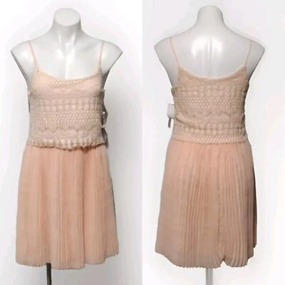 NWT Charlotte Russe Spaghetti Strap Lace Pleated Accordion Short Dress Medium - Image 1 of 4