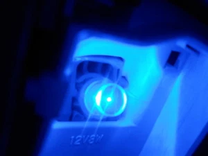 2 x Blue LED T10 194 921 W5W 158 168 T8 SMD Wedge License Plate Light Bulbs - Picture 1 of 7