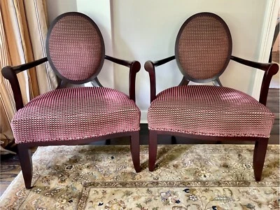 Sillones de caoba neoclásicos vintage Barbara Barry para muebles de panadero—A Foto 1 de 4