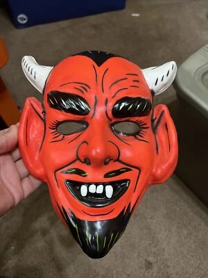 Volumes of Blood vacuform mask trick or treat studios oop Devil - Image 1 of 2