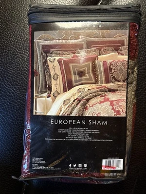 Nueva funda de almohada europea J Queen New York Euro Pillow Sham oro carmesí precio de venta sugerido por el fabricante $50 Foto 1 de 4