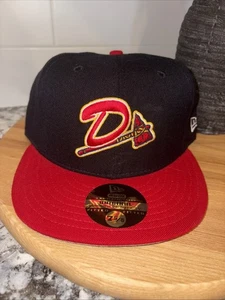 ¡NUEVO! Gorra New Era 59Fifty MiLB Throwback Danville Braves talla 7 5/8. Negro y Re - Imagen 1 de 4