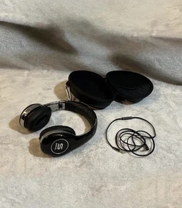 Soul by Ludacris SL150 schwarz/silber Kopfhörer mit Hartschale – Beschreibung lesen - Bild 1 von 6