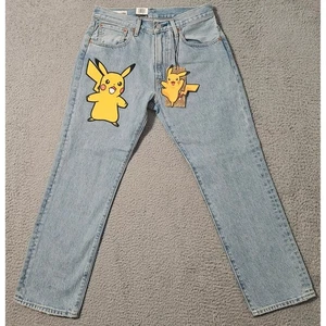 Jeans Levi's Levis Hombres 551 Z Pokemon Pikachu Parche Denim Gráfico Limitado 31 x 30 - Imagen 1 de 10