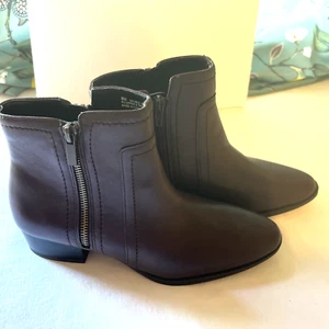 Stivaletti Aerosoles Doppia Croce Marrone Donna 8M Tacco Basso Comodi Zip Laterale - Foto 1 di 12