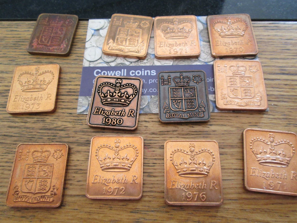 ROYAL MINT MEDAL TOKEN, CHOOSE YEAR, BIRTHDAY GIFT CHRISTMAS GIFT 1970 - 2000 - Image 1 of 1