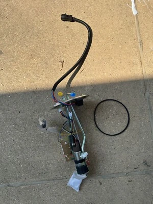 🐼 Bomba de combustible Ford F-150 1997 con montaje de suspensión P/N: F65Z-9A407-AB (Nuevo) Foto 1 de 4