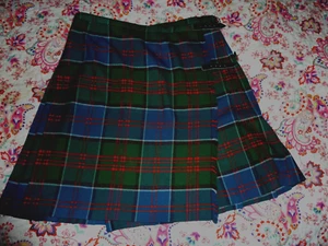 Genuine Balmoral Womens Kilt Dark Green Blue Red Tartan Pure Wool - Picture 1 of 3