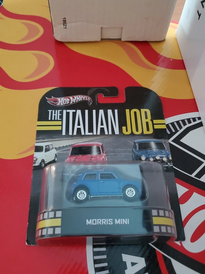 Hot Wheels 2013 Retro Entertainment The Italian Job - Morris Mini Cooper Blue - Image 1 of 4