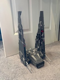 LEGO Star Wars: Kylo Ren's Command Shuttle (75104) Used