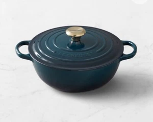 Le Creuset Enameled Cast Iron Soup Pot, 4 1/2-Qt. Agave Color NIB - Picture 1 of 2