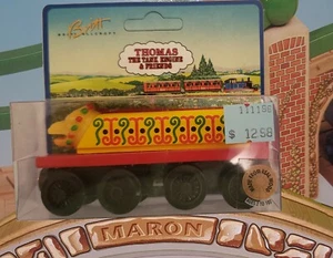 THOMAS & FRIENDS WOODEN RAILWAY 1996 ~ DRAGÓN CHINO ~ LC99068 ¡SIN PERFORAR RARO! - Imagen 1 de 8