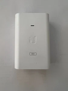 Ubiquiti Active AP Switching Gigabit Injector P/S POE GP-H480-050G/POE-48-24W-G - Picture 1 of 2