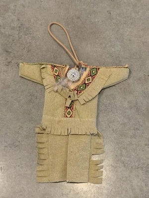 复古美洲原住民历史服装男性装饰品 6 英寸 — 第 1/3 张图片