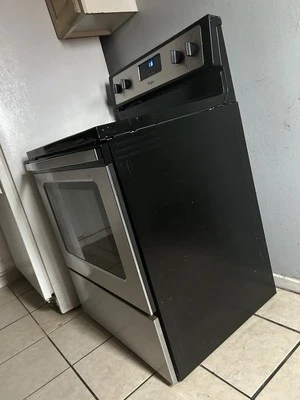 Stove - Image 1 of 2