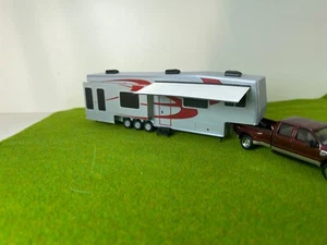 1:87 HO Scale camper kit, printed in color, easy assembly, outdoor diorama. - Picture 1 of 7