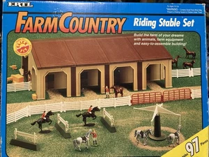 Farm Country ERTL Riding Stable Set Vintage Box Mostly Complete Truck Trailer - Picture 1 of 17