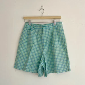 LizSport – Vintage Blue Plaid Cotton Pleated Trouser Shorts Size 12 - Picture 1 of 7