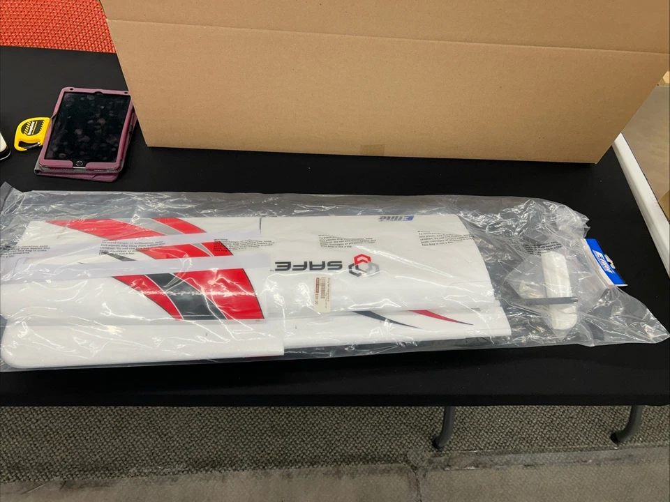 E-Flite EFL310001 Wing Set (for Apprentice S) Sealed New - Image 1 of 1