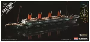 1/700 Academy RMS Titanic with LED Lights - Plastic Model Kit - Picture 1 of 1