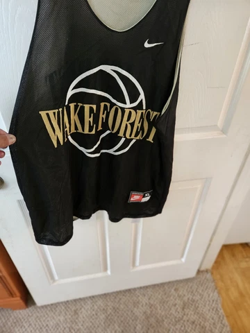 Vtg 90s Nike Wake Forest Basketball Team Reversible Practice Jersey Sz XL Cover