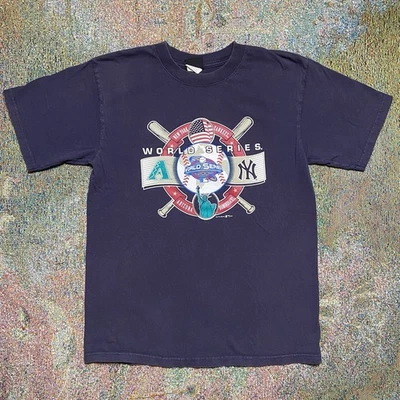 2001 World Series Yankees Diamondbacks Medium Shirt Faded Baseball Tee Sport VTG - Image 1 of 4