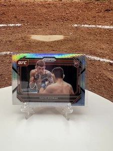 2023 Panini Prizm UFC - Prizm Refractor #70 David Dvorak RC - Picture 1 of 2