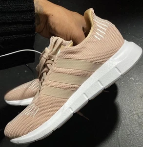 Sneaker donna Adidas Swift Run 1- Wonder Quartz Cloud taglia 8,5 OTTIME CONDIZIONI - Foto 1 di 6