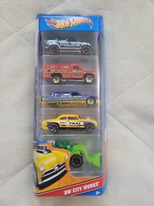 Hot Wheels 2010 HW City Works 5-Pack New in Box #T8633 - Picture 1 of 8