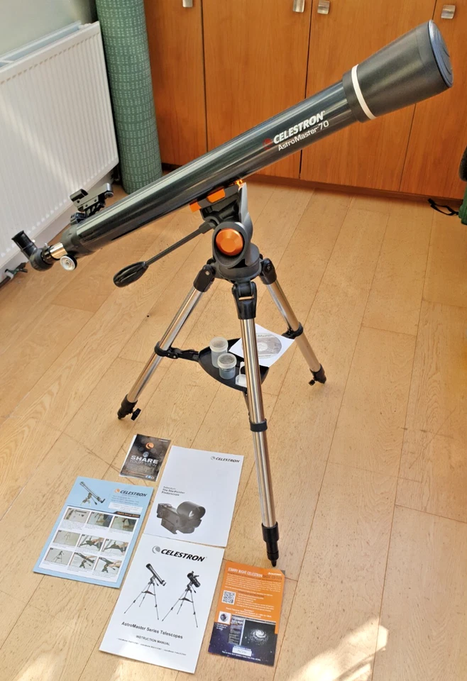 Celestron AstroMaster 70AZ Refractor Astronomical Telescope  #21061 - VGC. - Image 1 of 4