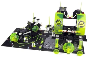 LEGO® Space 6988 Blacktron Alpha Centauri Outpost vollständig - Bild 1 von 2