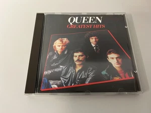 Queen – Greatest Hits (red face, w.germany) CD © 1981/? - Bohemian Rhapsody,We A - Bild 1 von 3