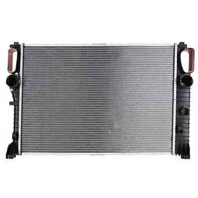 Radiador de refrigeración Egnine para Mercedes-Benz CLK63 AMG E63 AMG 6,3 L 2007-2009 Foto 1 de 4