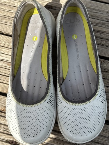 Mocassini donna Clarks destrutturati in pelle traforata UK 4 scarpe basse bianche