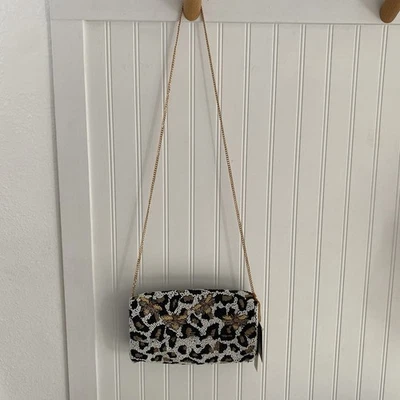 Made in India Beaded Leopard & Bee Design Gold Chain Crossbody Purse Bag Viral - Image 1 of 4