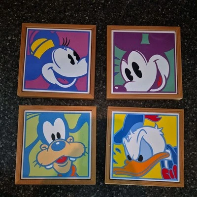 Azulejos enmarcados Mickey & Minnie, Donald & Goofy clásico de Disney Foto 1 de 4