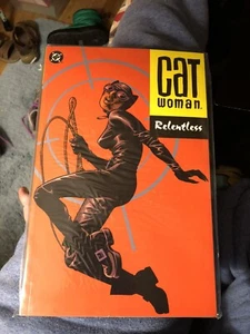Catwoman Volume #3 Relentless (DC Comics, March 2005) Brubaker Brand New - Picture 1 of 2
