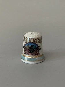 Las Vegas Thimble, souvenir thimble, keepsake thimble, collectible thimble, EUC - Picture 1 of 5