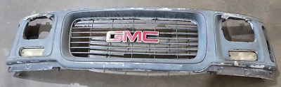 1996-2002 GMC SAVANA FRONT GRILLE GENUINE USED OEM GM PART P/N 15037243 - Image 1 of 4