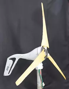 Southwest Windpower AIR Breeze Marine Wind Generator BR0001666 - Picture 1 of 11